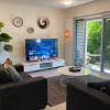 Отель TOWNHOUSE 5 min walk to BEACH, SHOPS & STRAND, фото 8