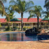 Отель Pines Country Club Motor Inn, фото 11