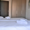 Отель North House - Sleeps 4 Shared Pool Lake View in Torri del Benaco, фото 20