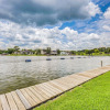 Отель Beautiful Waterfront Condo on Lake Conroe w/ Dock, фото 18