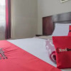Отель Reddoorz Near Gedung Sultan Suriansyah, фото 12