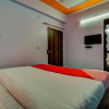 Отель OYO Flagship 19036 Hotel Royal Raj, фото 4