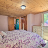 Отель Charming Houghton Lake Cottage w/ Backyard!, фото 5