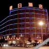Отель Holiday Tour Express Hotel Wuzhou в Учжоу