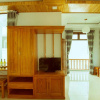 Отель Riverside Plum Garden Homestay, фото 2