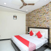 Отель Royal Hotel by Oyo, фото 3