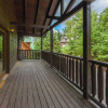 Отель SmokyStays 6 Bedroom Cabin, фото 14