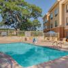 Отель Fairfield Inn & Suites by Marriott San Antonio Seaworld, фото 14