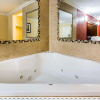 Отель Rodeway Inn & Suites Corona, фото 11