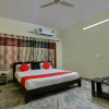 Отель Green Suits By OYO Rooms, фото 13