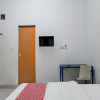 Отель OYO 92111 Dinda Homestay Syariah, фото 13