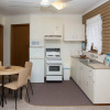 Отель Sandpiper Apartments, фото 4