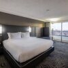 Отель DoubleTree by Hilton Calgary North, фото 4