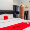 Отель RedDoorz @ Mahameru Residence Yogyakarta, фото 21
