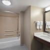 Отель Staybridge Suites Indianapolis-Airport, an IHG Hotel, фото 9