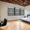 Отель Gorgeous 3br/2ba Industrial Apt in Nola by Domio, фото 14