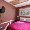 Отель Chestnut Lodge - Four Bedroom Cabin with Hot Tub, фото 3