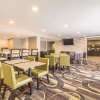 Отель La Quinta Inn & Suites by Wyndham Cleveland - Airport North, фото 16