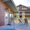 Отель Lift Tickets Heart Of The Base with Private Deck & Fireplace, фото 11