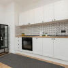 Отель Spacious Apartment by Renters, фото 20