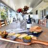 Отель Glandore Estate Vineyard Homestead onsite cellar door + walk to restaurants incl EXP, фото 10