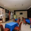 Отель OYO 717 Hotel Dharma Utama Syariah, фото 17