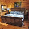 Отель Mountain Lake Lodge Five Bedroom Cabin, фото 9