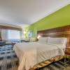 Отель Holiday Inn Express & Suites Farmers Branch, фото 3