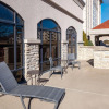 Отель Hampton Inn & Suites Kansas City-Country Club Plaza, фото 25