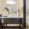 Отель Quality Inn & Suites, фото 8