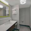 Отель Hampton Inn & Suites Syracuse Dewitt, фото 9
