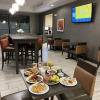Отель Comfort Suites Near Sam Houston Race Park, фото 30