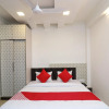 Отель OYO Flagship 15432 Hotel The Nest GMS Rd, фото 4