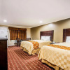 Отель Rodeway Inn & Suites, фото 2