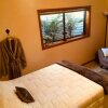Отель Twin Rock Bed and Breakfast and Culinary Retreat в Колорадо-Спрингсе