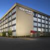 Отель Four Points by Sheraton Kansas City Airport, фото 1