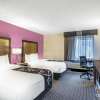 Отель La Quinta Inn & Suites by Wyndham Hartford - Bradley Airport, фото 3