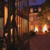 Отель Le Doyenne - Chambres d'Hotes, фото 1