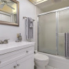 Отель Waterfront Condo Beach Access Community Pool And Tennis 1 Bedroom Condo by RedAwning, фото 8