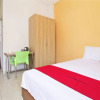 Отель Reddoorz@ Karet Pedurenan 4, фото 3