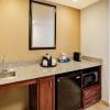 Отель Hampton Inn & Suites Cape Cod-West Yarmouth, фото 31