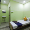 Отель SPOT ON 64681 9 Star Guest House, фото 6