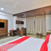 Отель OYO 18585 Hotel Rajdhani, фото 2