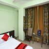 Отель OYO 12528 Green View Guest House 2, фото 21