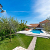 Отель Poolincluded Villa Dalmatia, фото 17