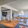 Отель Chic Morongo Valley Home: Mtn Views & Pergola, фото 10