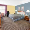 Отель Days Inn and Suites Kalamazoo, фото 4