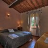 Отель Majestic Farmhouse in Lucignano With Swimming Pool, фото 4