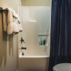 Отель Wesley Heights Studio 1 BR Apts by Frontdesk, фото 9