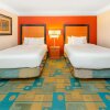 Отель La Quinta Inn and Suites USF - Busch Gardens, фото 7